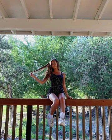 Taylor Alesia Sexy Pictures - Image 5