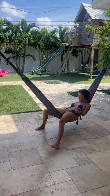 Malu Trevejo Bikini BTS Photoshoot Onlyfans Video Leaked - Image 7