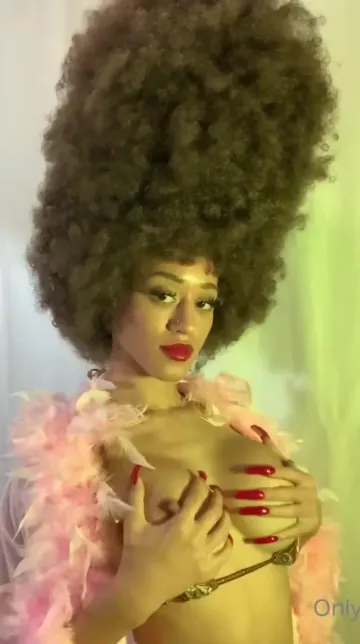 Stormi Maya Nude Tits Tease OnlyFans Video Leaked - Image 2