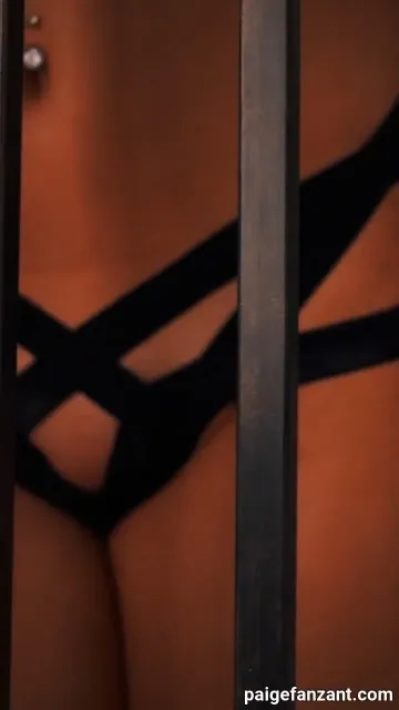 Paige VanZant Lingerie Nip Slip Video Leaked - Image 12