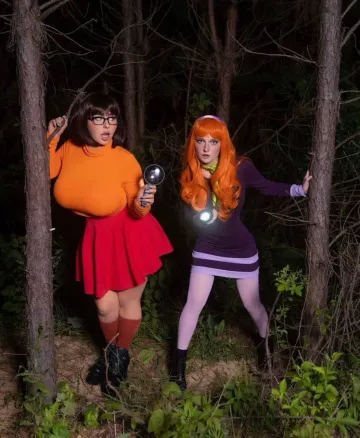 BishoujoMom Nude Velma Daphne Cosplay Fansly Set Leaked - Image 23