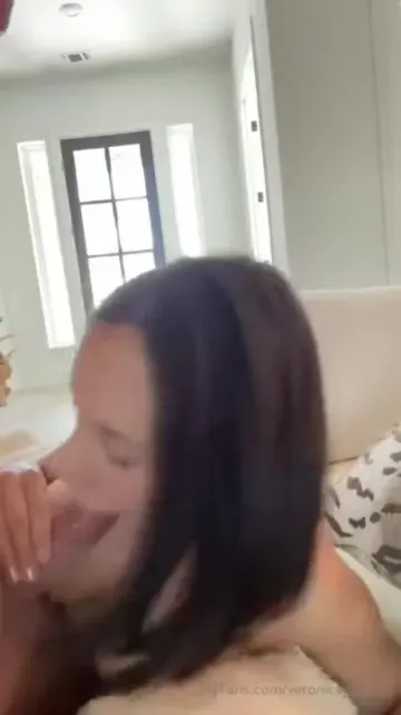 Veronica Perasso Nude Couch Blowjob OnlyFans Video Leaked - Image 15
