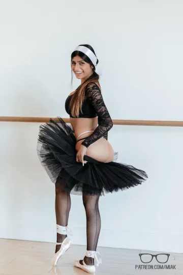 Mia Khalifa Ballet Lingerie Patreon Set Leaked - Image 18