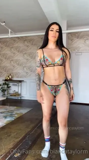 Bianca Taylor Lingerie Socks Dance Onlyfans Video Leaked - Image 6