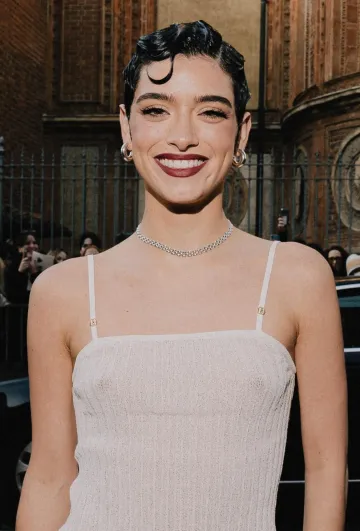 Dixie D’Amelio Nude See-Through Sweater Set Leaked - Image 4